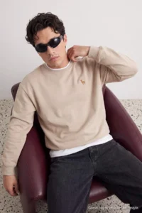 TRENDYOLMİLLA MEN Stone Oversized/Rahat Pattern Geyik Embroidered Sweatshirt - Image 3