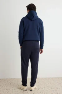 TRENDYOLMİLLA MEN NAVY BLUE Basic Regular/Normal Cut Tyre Hem Jogger Sweatpants - Image 4