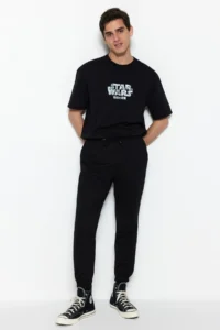 TRENDYOLMİLLA MEN Black Regular/Normal Cut Tyre Hem Sweatpants - Image 2