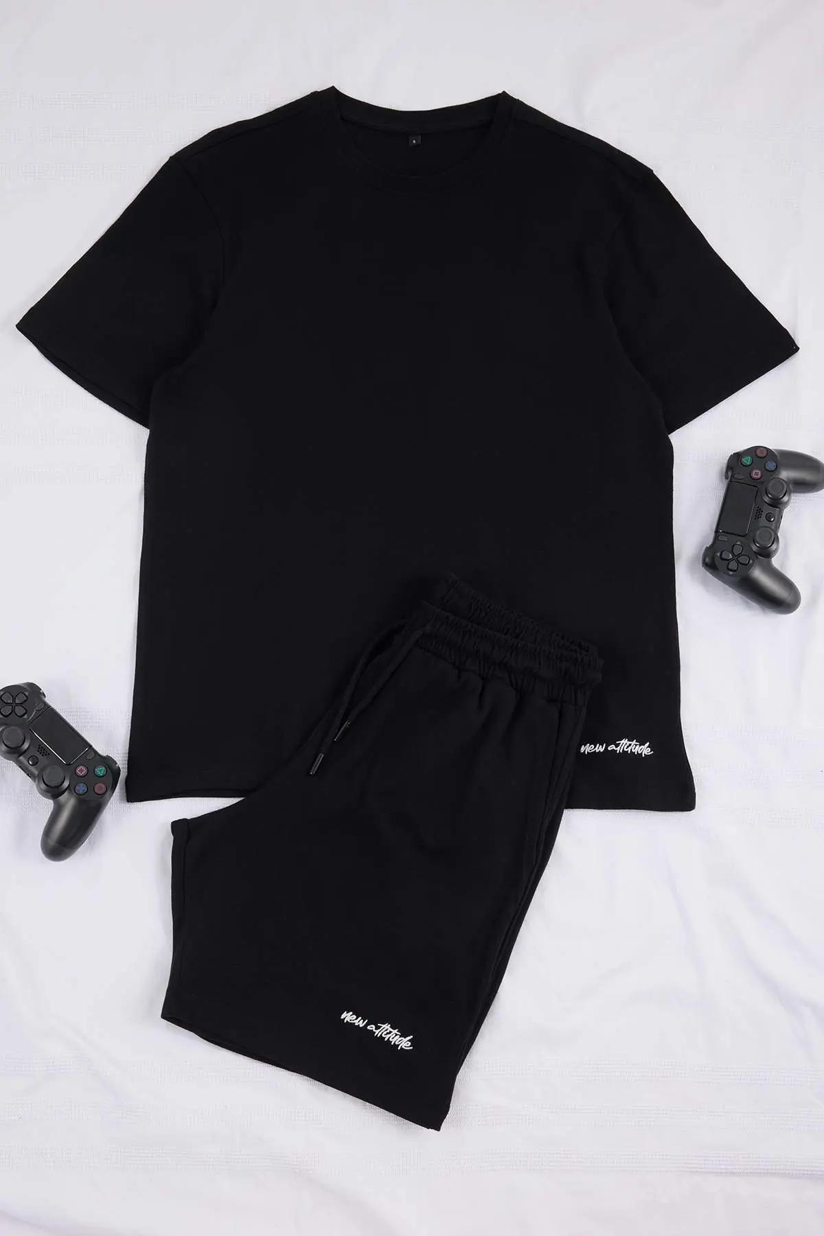 TMNSS22EM00012-BLACK_1