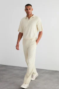 TRENDYOLMİLLA MEN Ecru /Wide Leg textured Wrinkle-Resistant Hidden Corded One Piece Sweatpants - Image 3