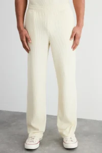 TRENDYOLMİLLA MEN Ecru /Wide Leg textured Wrinkle-Resistant Hidden Corded One Piece Sweatpants - Image 4