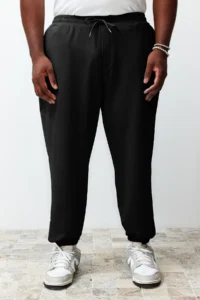 TRENDYOLMİLLA MEN Plus Size Black Oversized/Wide Cut Sweatpants - Image 3