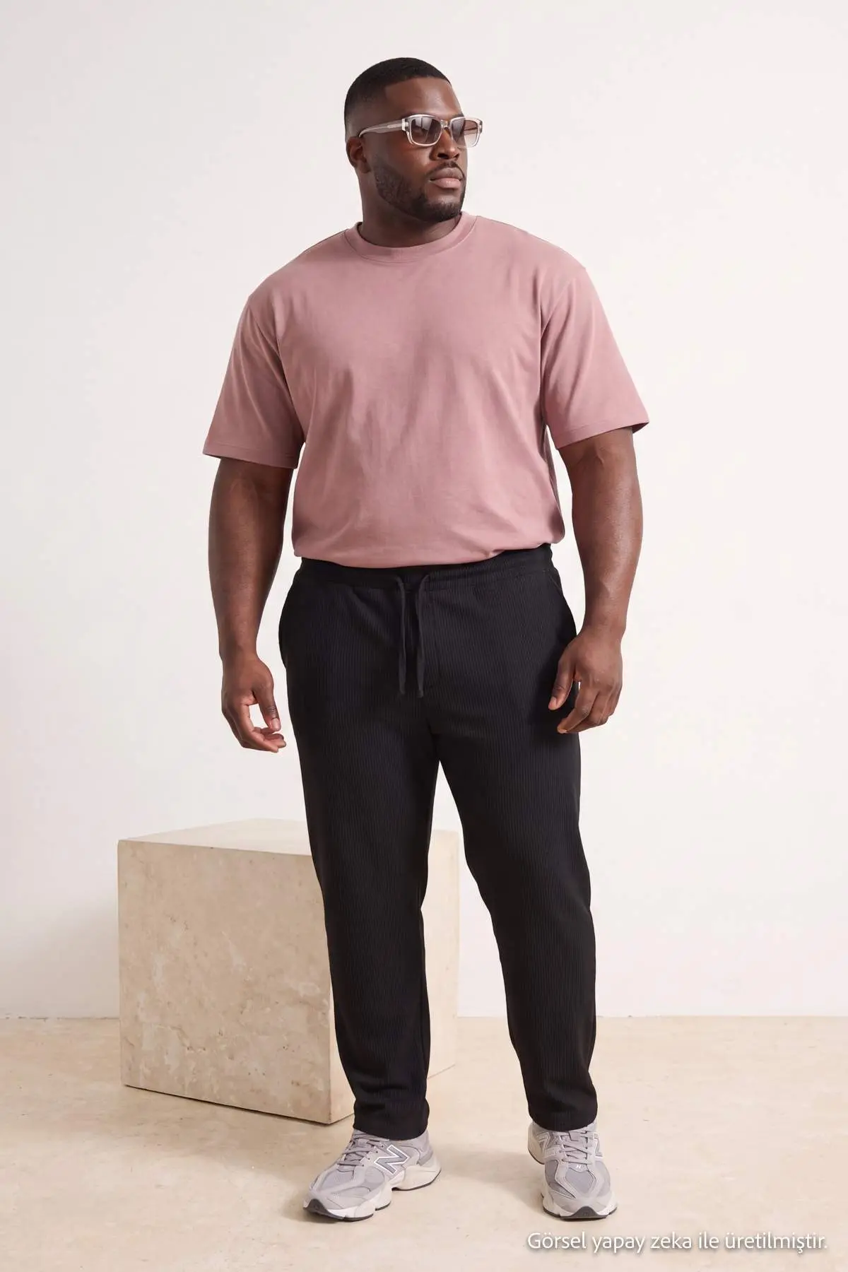TMNSS25AJ00002-BLACK_1