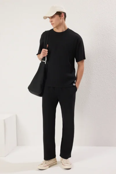 TMNSS25EM00010-BLACK_1