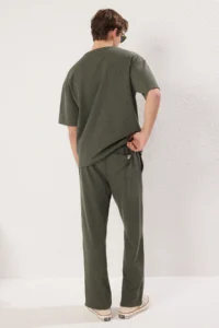 TRENDYOLMİLLA MEN Khaki Oversized/Wide Cut textured Short Sleeve Tracksuit - Image 5