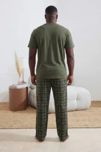 TRENDYOLMİLLA MEN Green Plus Size Regular/Normal Cut Printed Bottom Plaid pattern Pajama Set - Image 3
