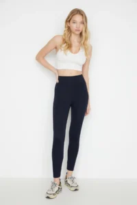 TRENDYOLMİLLA NAVY BLUE High Waist Basic Elastic Waist interlock Knitting Leggings - Image 4