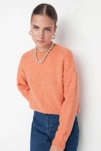 TRENDYOLMİLLA Salmon Wide Pattern Soft textured Basic Knitwear Sweater - Image 3