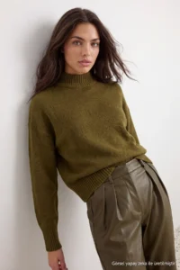 TRENDYOLMİLLA Oil Green Wide Pattern Soft textured High Neck Knitwear Sweater