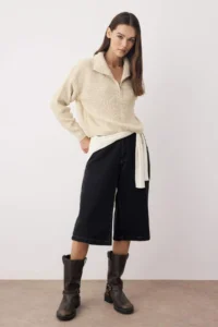 TRENDYOLMİLLA Stone Super Crop Zippered Knitwear Sweater - Image 3