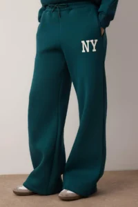 TRENDYOLMİLLA Teen Emerald Green Embroidered High Neck Zippered Wideleg/Wide Leg Knitting Tracksuit - Image 3