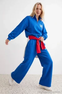 TRENDYOLMİLLA Teen Saks BLUE Embroidered High Neck Zippered Wideleg/Wide Leg Knitting Tracksuit - Image 4