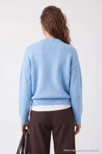 TRENDYOLMİLLA Wardrobe Essentials BLUE Soft textured V-neck Knitwear Sweater - Image 4