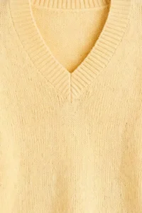 TRENDYOLMİLLA Wardrobe Essentials Yellow Basic Wide Pattern Soft textured T Knitwear Sweater - Image 6