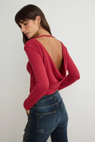 TWOAW27BD00003-RED_1