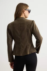 TRENDYOLMİLLA Green Fancy Velvet Jacket - Image 4