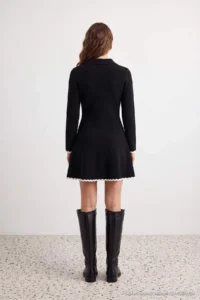TRENDYOLMİLLA petite Black Short/Mini Kontrast Detailed Petit Knit Dress - Image 6