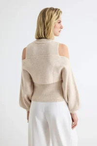 TRENDYOLMİLLA Ecru Soft textured Special Thread Wide Pattern Knitwear Sweater - Image 4