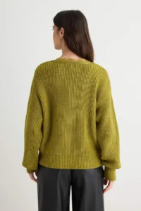 TRENDYOLMİLLA Oil Green V-neck Lace Oversized Knitwear Sweater - Image 5