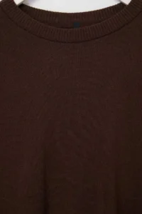 TRENDYOLMİLLA Wardrobe Essentials Brown Oversized Soft Woolly Basic Knitwear Sweater - Image 7