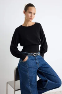 TRENDYOLMİLLA Wardrobe Essentials Black Waisted Blouse Soft Knitwear Sweater - Image 2