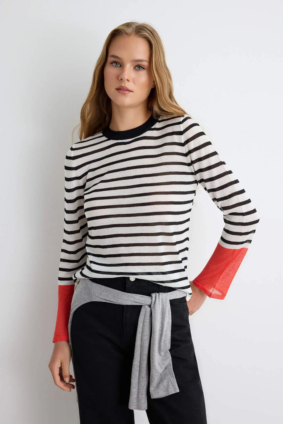 TWOAW27KZ00225-BLACK_1