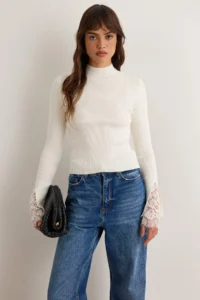 TRENDYOLMİLLA Ecru Premium Thread/Special Thread Sleeve Tip Lace Knitwear Sweater - Image 2