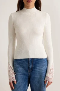 TRENDYOLMİLLA Ecru Premium Thread/Special Thread Sleeve Tip Lace Knitwear Sweater - Image 3