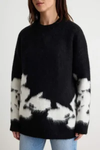 TRENDYOLMİLLA Black Flower embroidered Thick Oversized Knitwear Sweater - Image 4