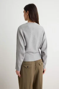 TRENDYOLMİLLA Gray Oversized Bluzan Bat Arm Knitwear Sweater - Image 4