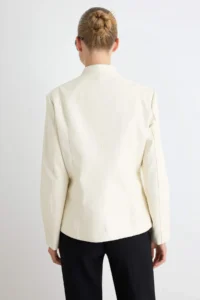 TRENDYOLMİLLA Ecru Fitted Pattern Napolyon Kapama Faux Leather Coat - Image 4