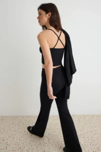 TRENDYOLMİLLA Black Fitted Zippered flared leg Cotton Rib Knitting Top and Bottom Set - Image 2