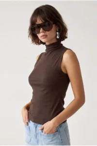 Drop by TrendyolMilla Half Turtleneck Sleeveless Blouse Brown