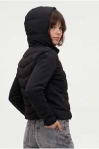 Drop by TrendyolMilla Black Lined Zippered Quilted Sleeves Diver Coat - Image 4
